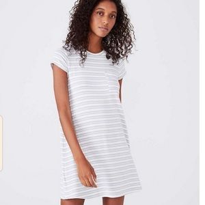 Lou & Grey T-shirt Dress